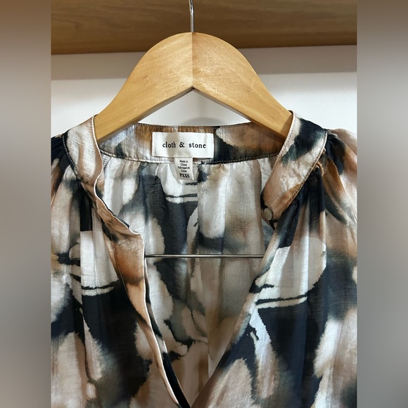 Anthropologie - Cloth & Stone “ Long Sleeve Peasant Henley” PXXS - Picture 3 of 5